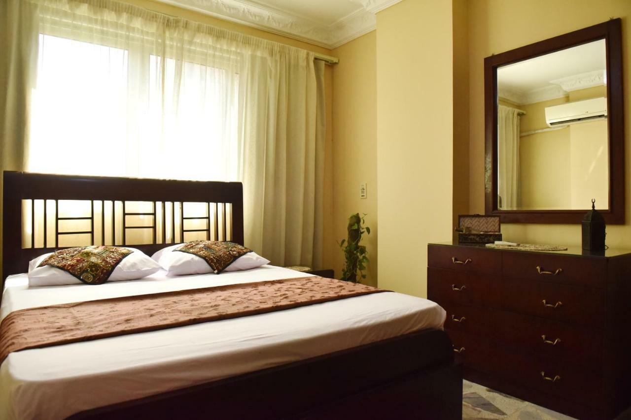 Two-Bedroom Apartment At Mohamed Farid Street Cairo Exterior foto
